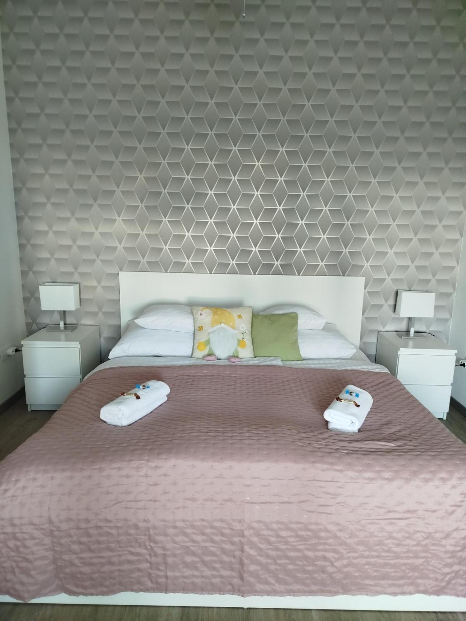 Lady Mabel'S Apartment Near To Arena, Puskas Stadion And City Park, With Guarded Parking Place Budapest Ngoại thất bức ảnh